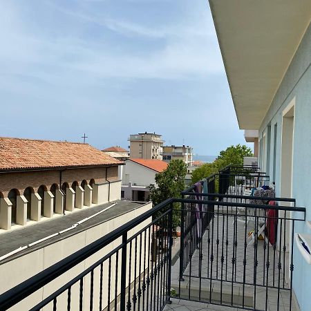 Hotel Capri Bellaria – Igea Marina Kültér fotó