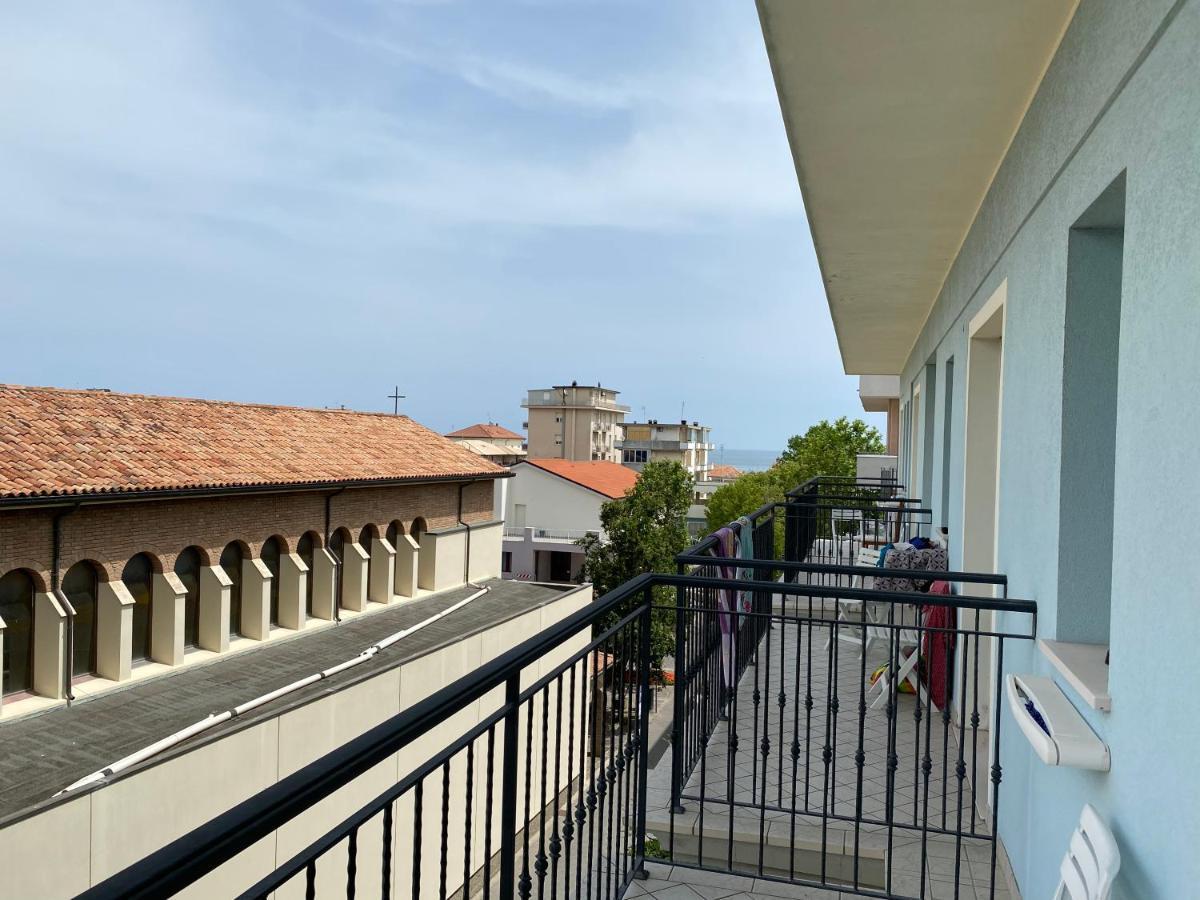 Hotel Capri Bellaria – Igea Marina Kültér fotó