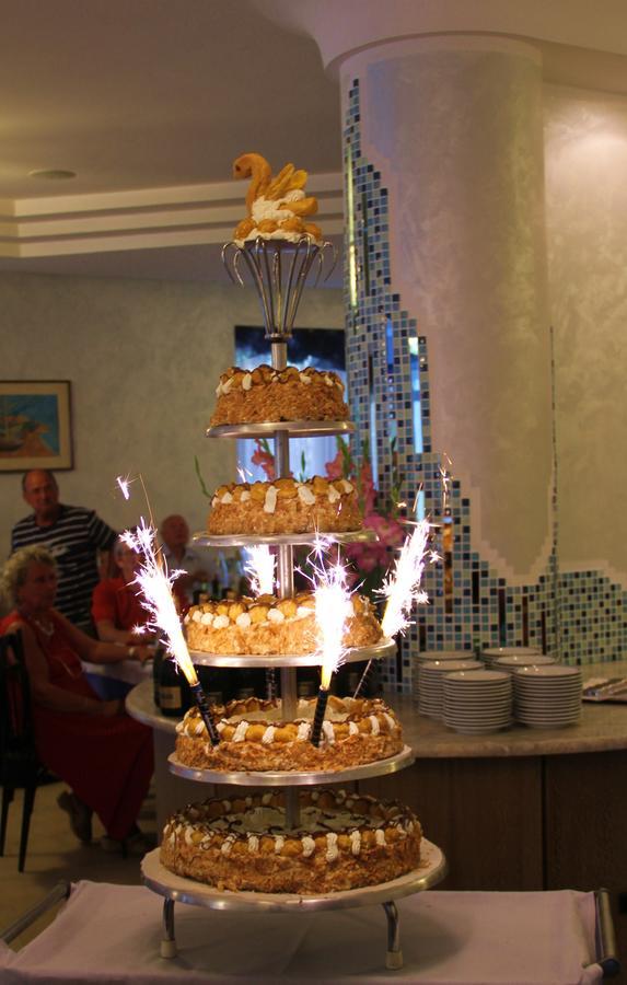 Hotel Capri Bellaria – Igea Marina Kültér fotó