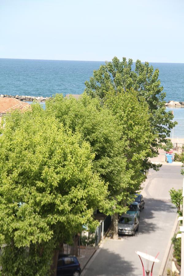 Hotel Capri Bellaria – Igea Marina Kültér fotó