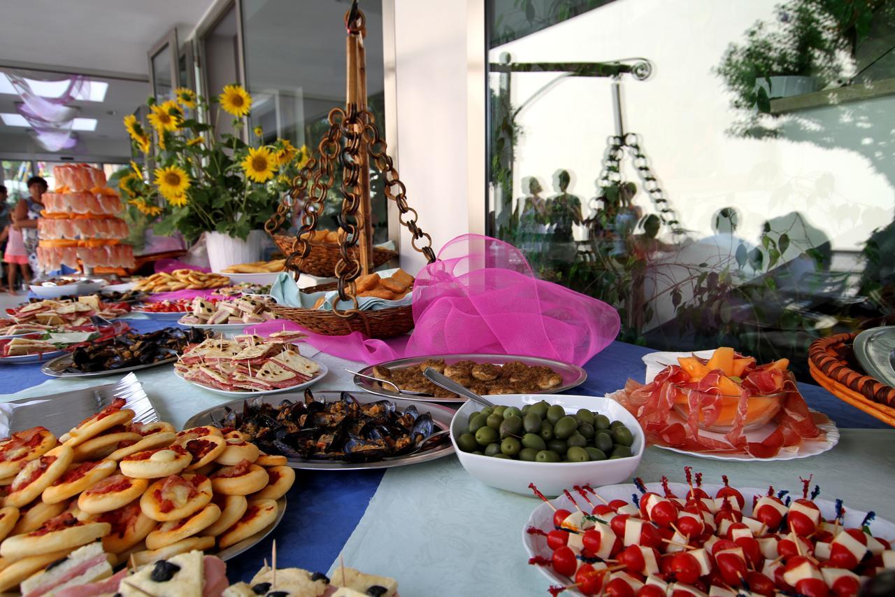 Hotel Capri Bellaria – Igea Marina Kültér fotó