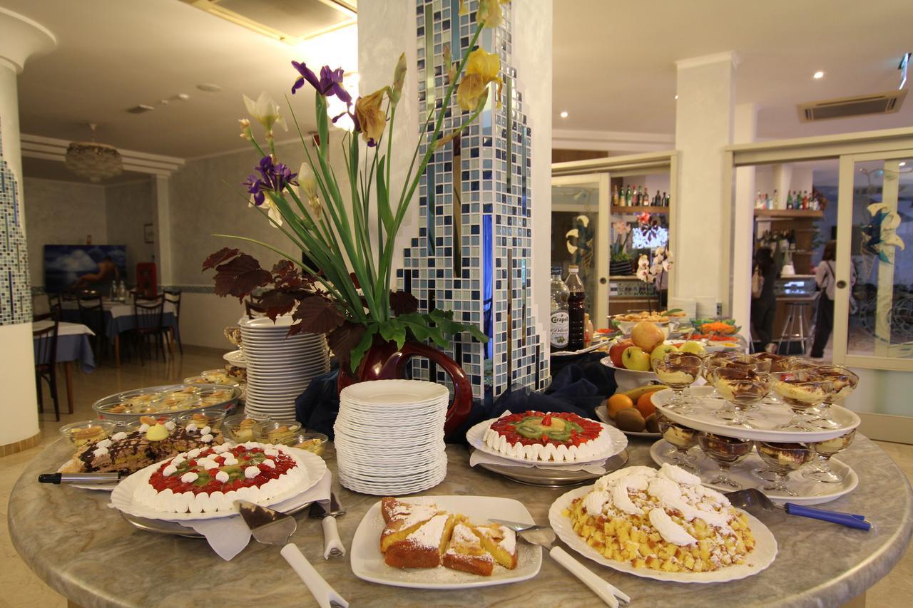 Hotel Capri Bellaria – Igea Marina Kültér fotó